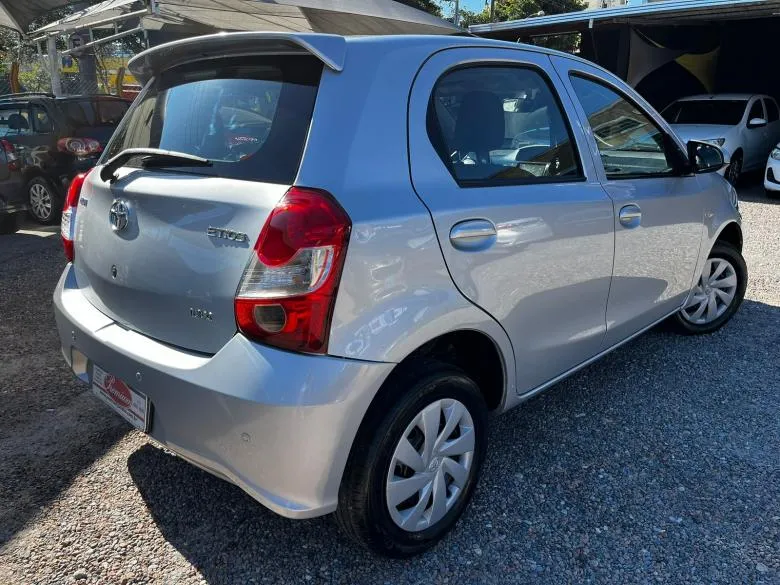 Toyota - ETIOS X 1.3 MT