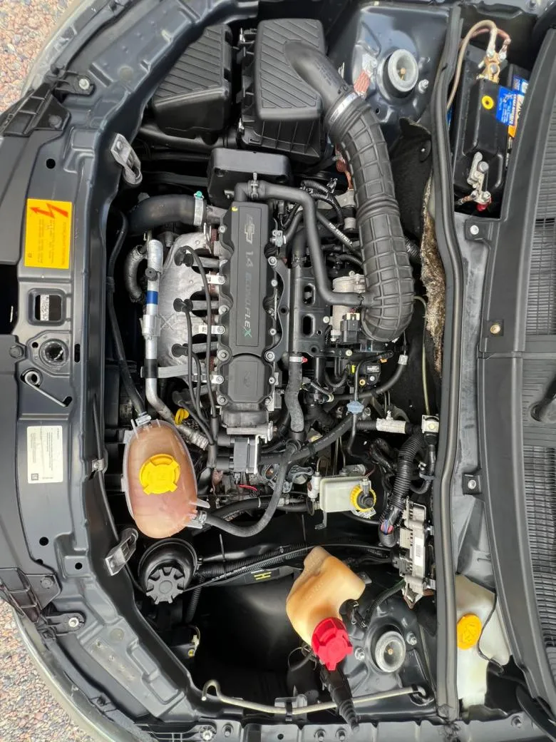 GM - Chevrolet - PRISMA LT 1.4