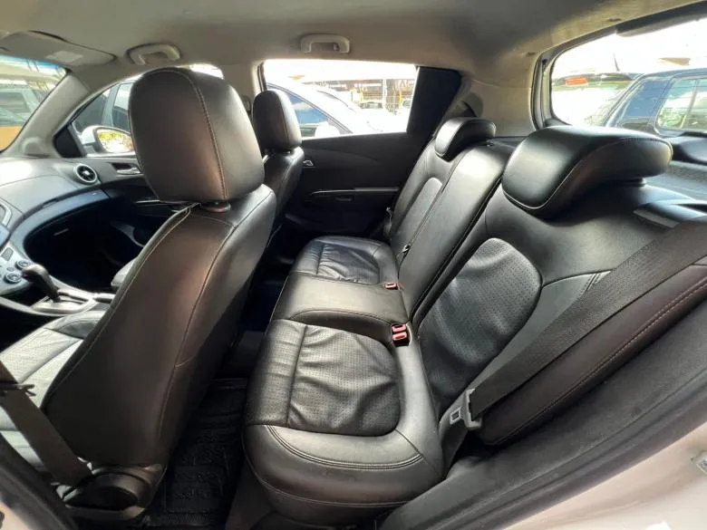 GM - Chevrolet - SONIC LTZ 1.4 AUTOMATICO FLEX